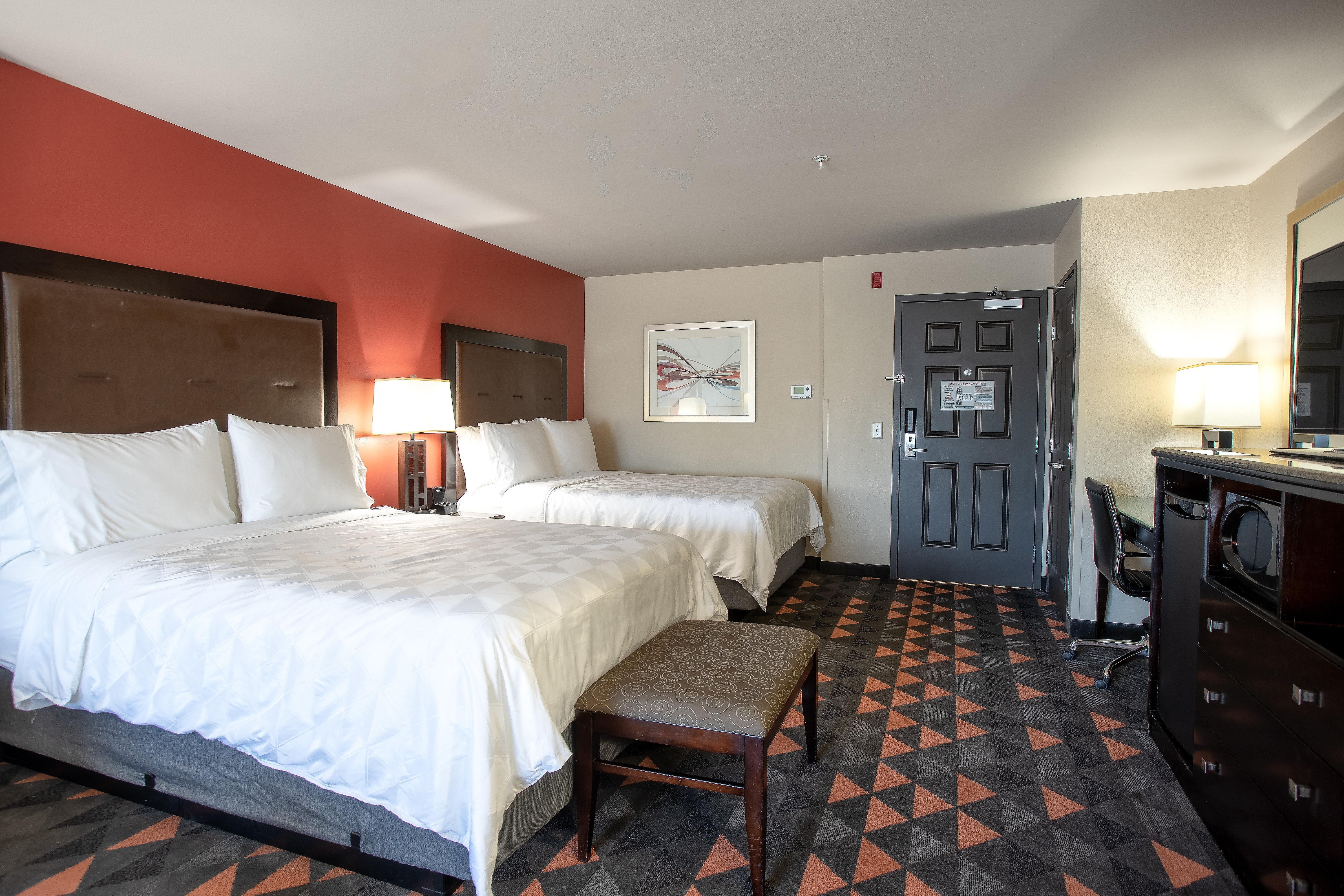 Holiday Inn Oceanside Marina Camp Pendleton By Ihg Buitenkant foto